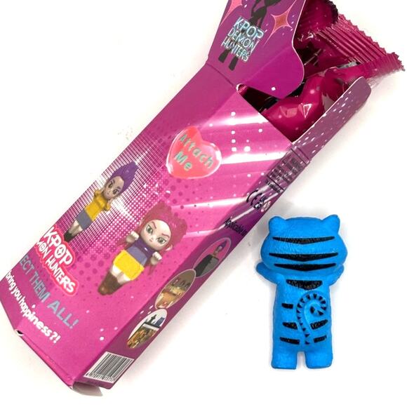 New K-POP Demon Hunters DERPY TIGER Hipper Mini Figure, Demon Slayer, Open Box - Picture 2 of 4